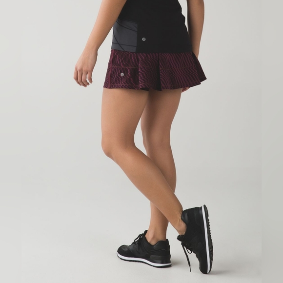 Lululemon Pace Rival Skirt II Shifted Horizon Red Grape Black Bordeaux Sz 6 Reg - Picture 3 of 15